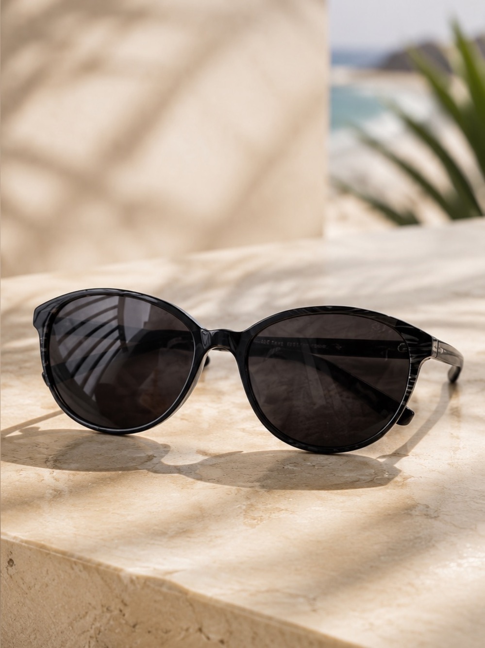 NWOT Esprit • Marbled Black & Gray Sunglasses